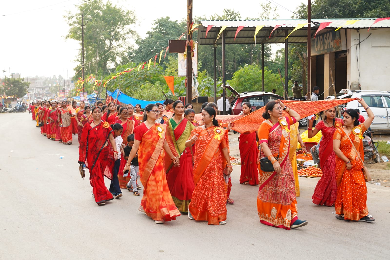151 मीटर लंबी चुनरी निकाल माता को किया गया समर्पित